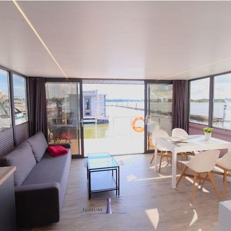 Отель Hausboot Fjord Aries Mit Dachterrasse In Шлезвиг Экстерьер фото