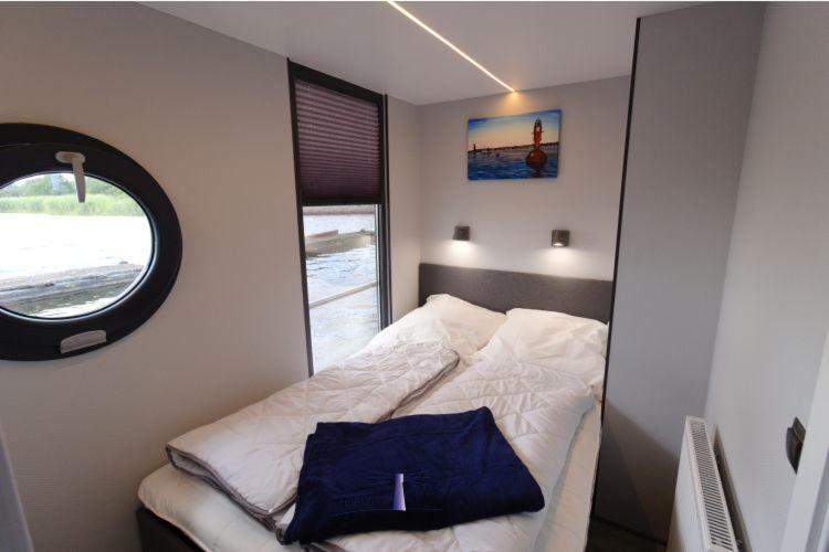 Отель Hausboot Fjord Aries Mit Dachterrasse In Шлезвиг Экстерьер фото