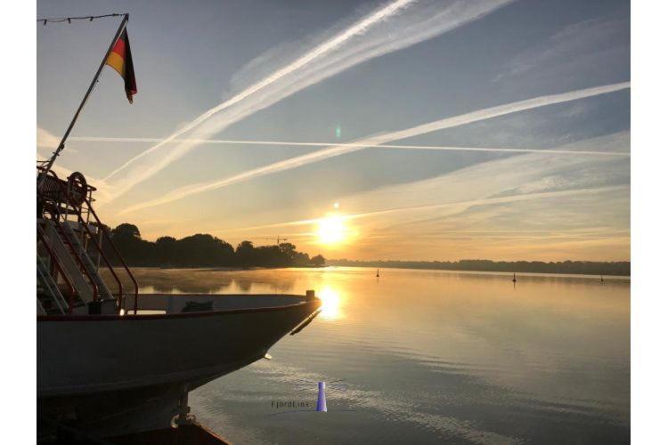 Отель Hausboot Fjord Aries Mit Dachterrasse In Шлезвиг Экстерьер фото